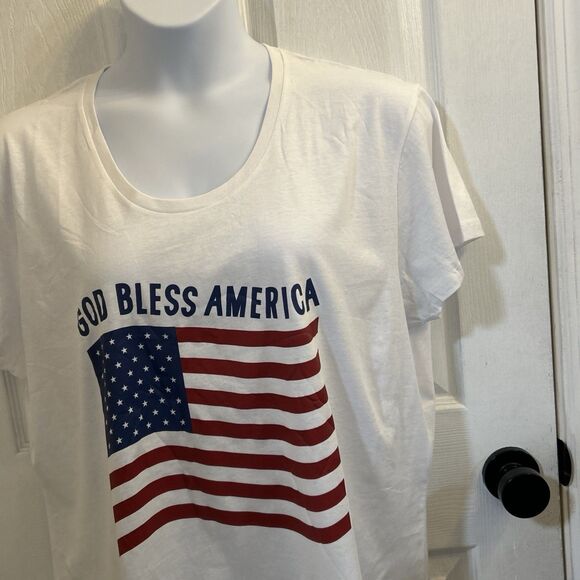Ladies 2XL God Bless America T-Shirt White USA Flag Graphic Tee 100% Cotton - Picture 8 of 16